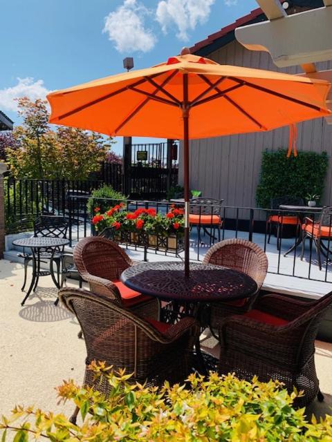 Coachman Inn Oak Harbor Exterior foto